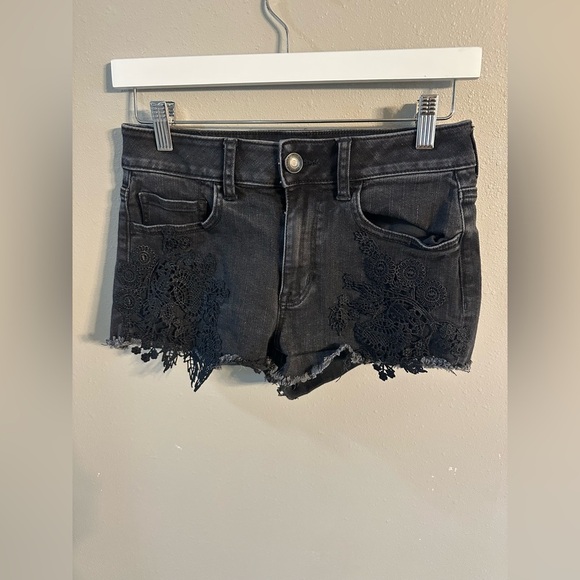 🚫sold🚫American Eagle Black Lace Denim Shorts Hi Rise Shortie - Picture 1 of 5